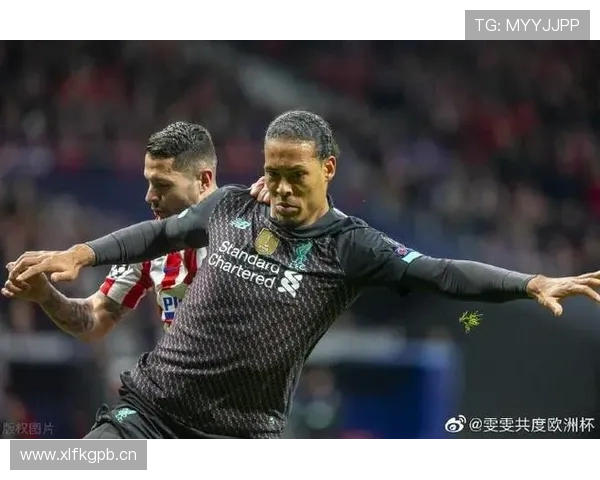 约翰·斯通斯：曼城多冠征程中的角色定位与荣誉贡献解析