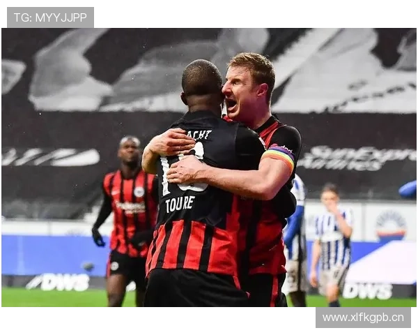 热刺边路快如闪电，但一慢下来就彻底瘫痪？